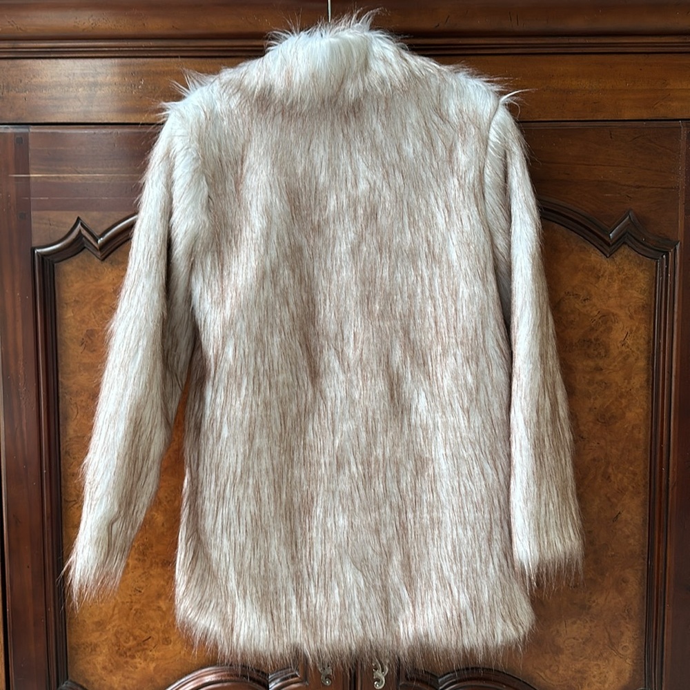 AIXIRUI Faux Fur Jacket NWOT - Picture 3 of 15